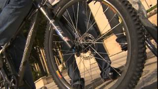 C’est pas sorcier – Roller, skate et BMX : comme sur des roulettes !