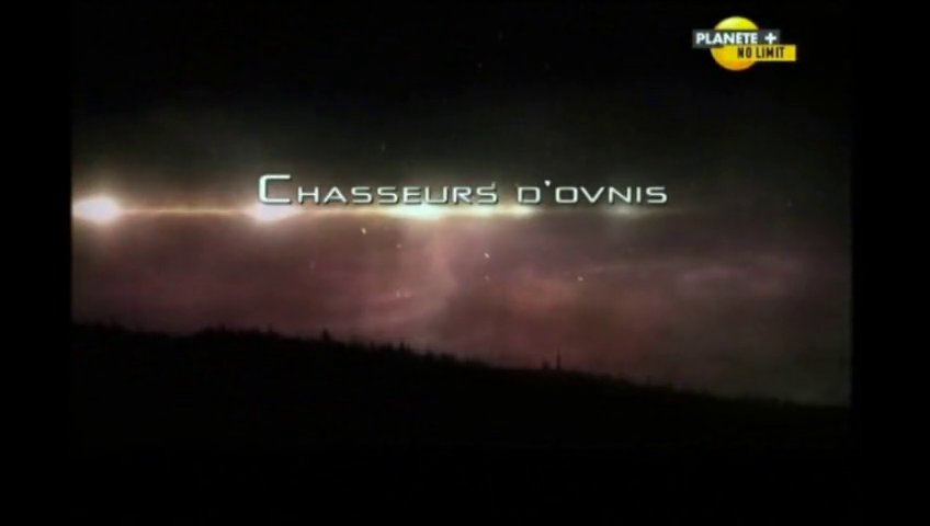 Chasseurs d'ovnis - Premier contact