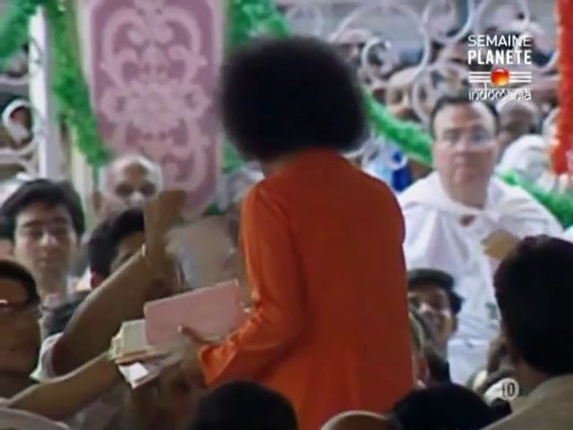 Documentaire Dérives sectaires et meurtres, chez le gourou Sathya Sai Baba