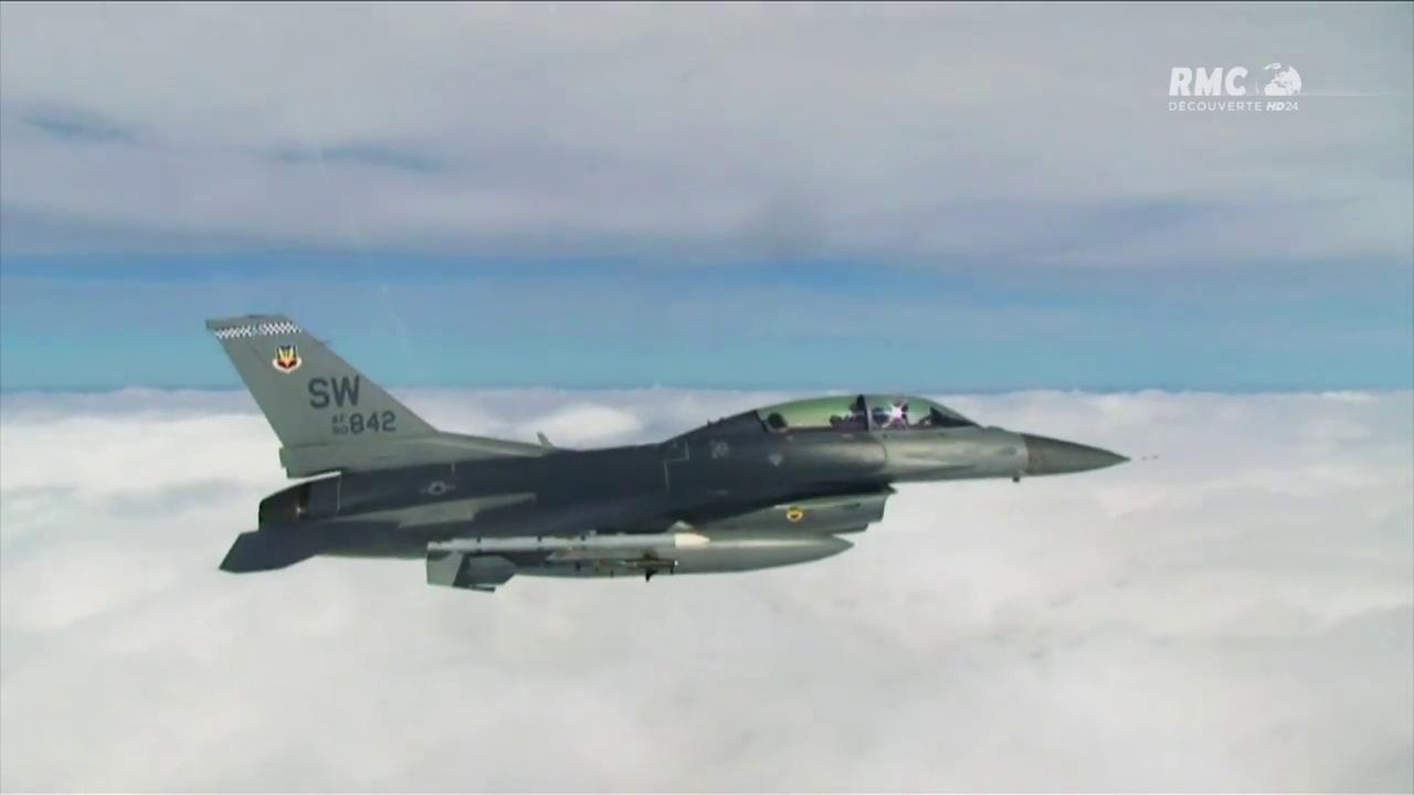 Le f4 phantom