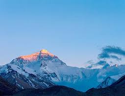 Le long chemin vers le sommet de l’Everest
