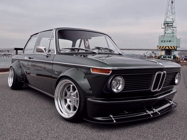 Vintage Mecanic - LA BMW 2002 Tii