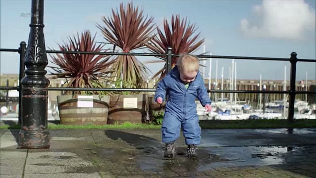 Documentaire Incroyables Bébés !