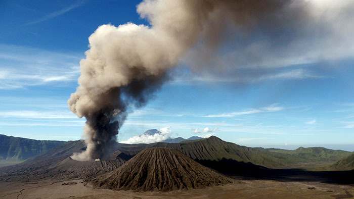 Documentaire Terre, le compte à rebours a commencé : Volcans