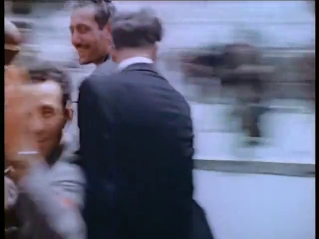 La France sort de la tragedie (1/4)
