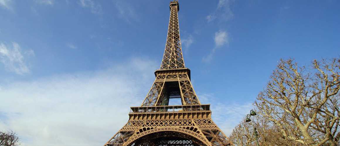 Mademoiselle Eiffel rembobine