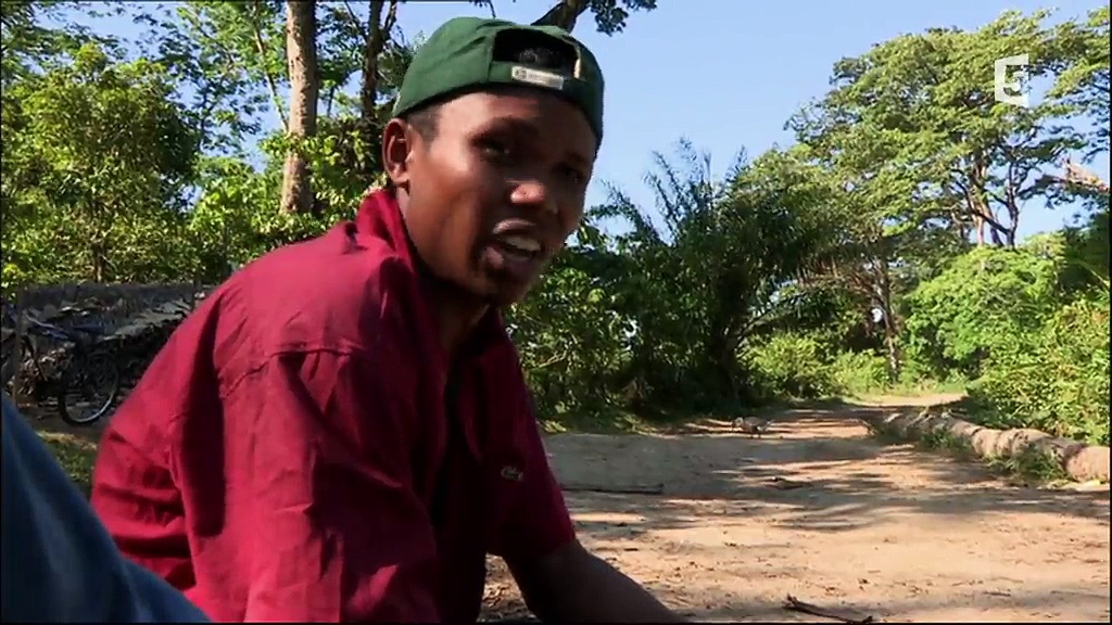 Documentaire Les routes de l’impossible – Madagascar : pistes, saphirs et bois précieux