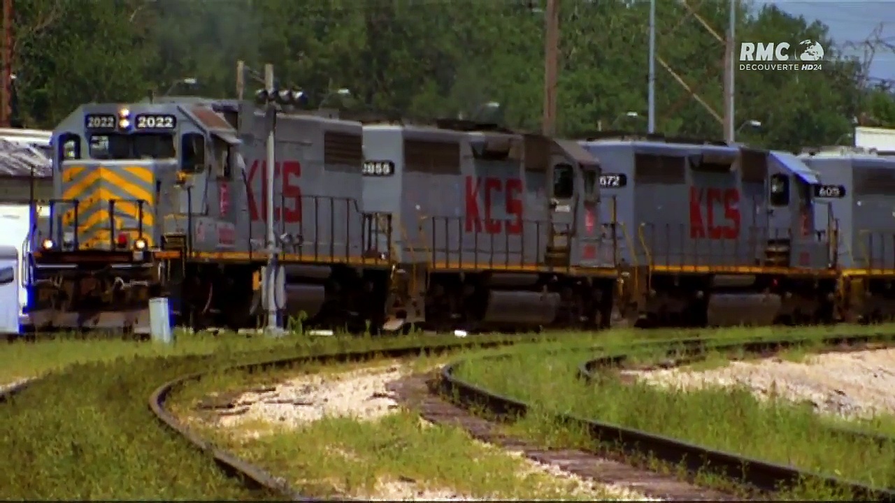 Train à la casse