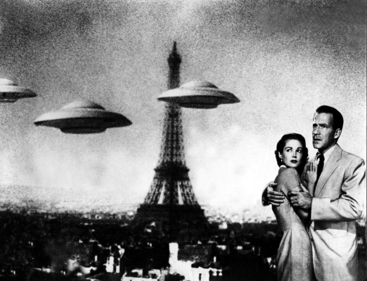 Faits Divers, l'histoire à la une - Roswell, l'invention des soucoupes volantes