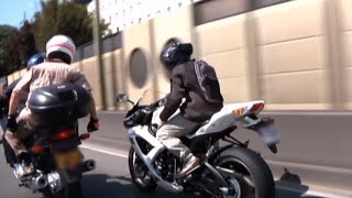 Motards d'élite : chauffards en ligne de mire