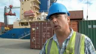 Entre terre et mer –  Le port autonome de Nouméa
