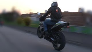 Jeunes accros à la vitesse