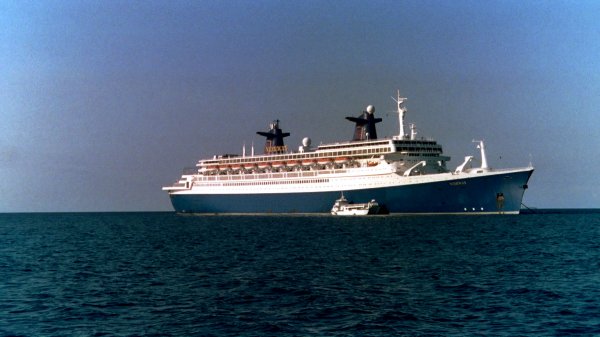 Navires de légendes : la fin du paquebot France