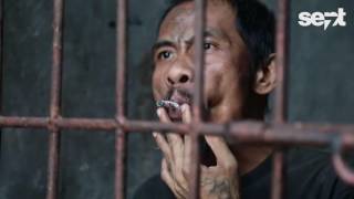 Caged Soul: en Indonésie, les «fous» sont enfermés dans des cages