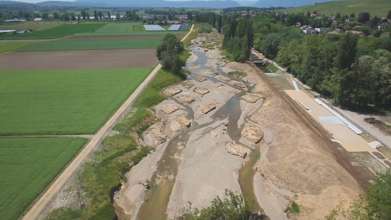 La rivière et l’enfant