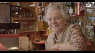 A 97 ans, toujours derrière le comptoir