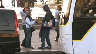 Documentaire Enquête au Trocadéro : alerte piège à touristes