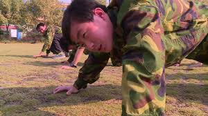 Chine : digital detox en camp militaire