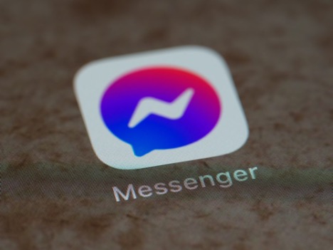 Comment voir les messages des autres sur Messenger?