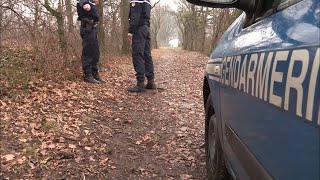 Un père mène l'enquête