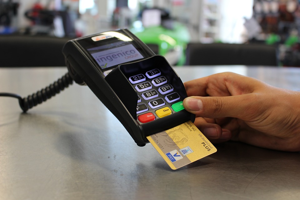 Création et évolution de la carte bancaire