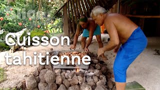Préparation d’un diner au four Ahi ma’a à Bora Bora