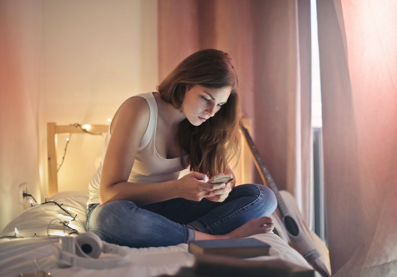 Comment se cacher de certains utilisateurs dans les services de rencontre en ligne ?