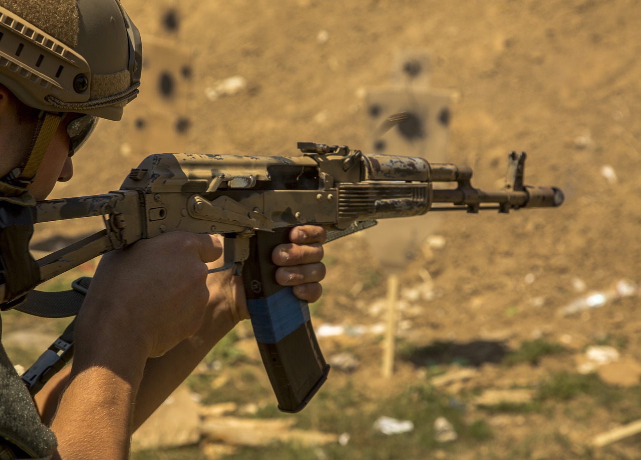 AK-47 : Ode à Sainte-Kalachnikova