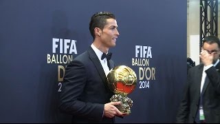 FIFA : Les dieux du foot sont tombés sur la tête