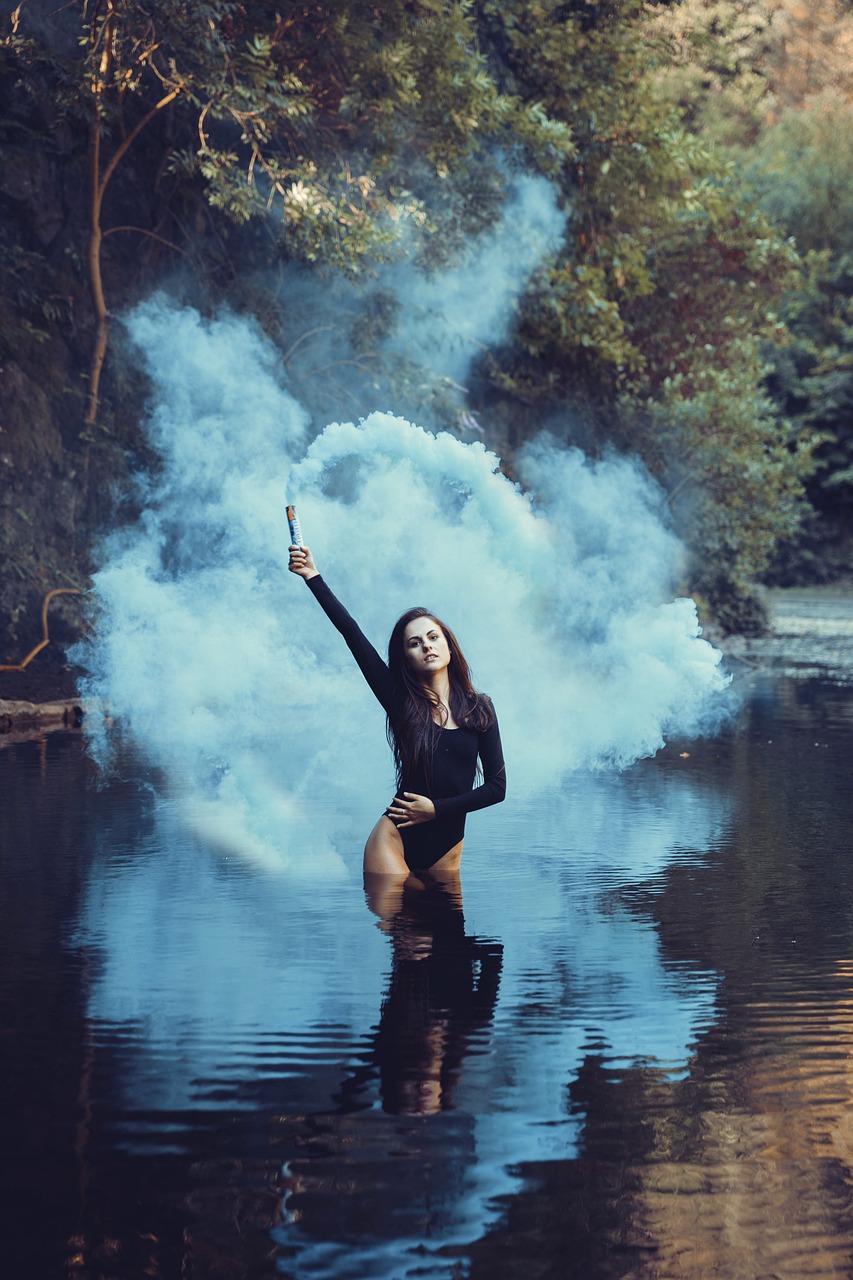 Où acheter un fumigène bleu d'intérieur pour annoncer la naissance d'un petit garçon ?