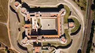 Protéger les châteaux forts face à l'artillerie