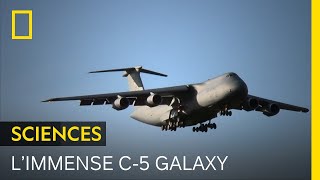 Cet avion colossal transporte des quantités impressionnantes d'équipements