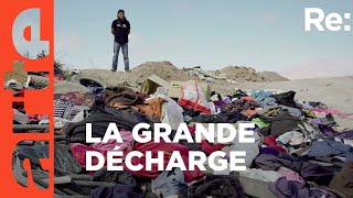 Des montagnes de vêtements dans l’Atacama