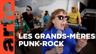 Grand-mère fracasse les oreilles