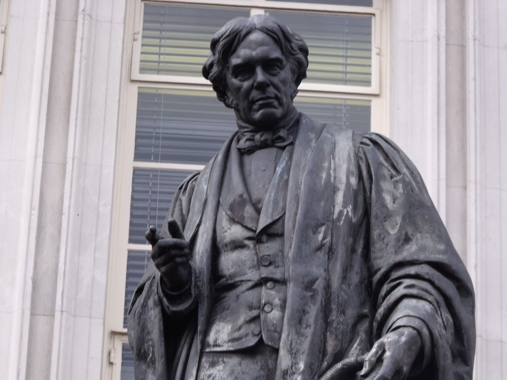 Courte biographie de Michael Faraday
