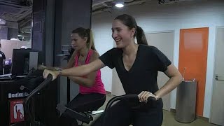 Elles payent pour le boot camp d'un champion de boxe