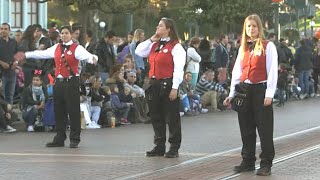 Que se passe-t-il dans les coulisses de Disneyland ?