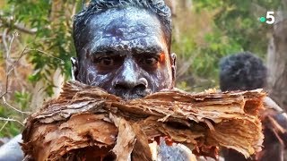 Documentaire Aborigènes : la danse du crocodile fait un peu peur