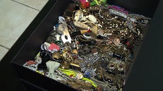 Documentaire Les bijoux lowcost, la dernière mode fantaisiste