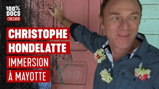 Immersion dans les quartiers chauds de Mayotte avec Christophe Hondelatte