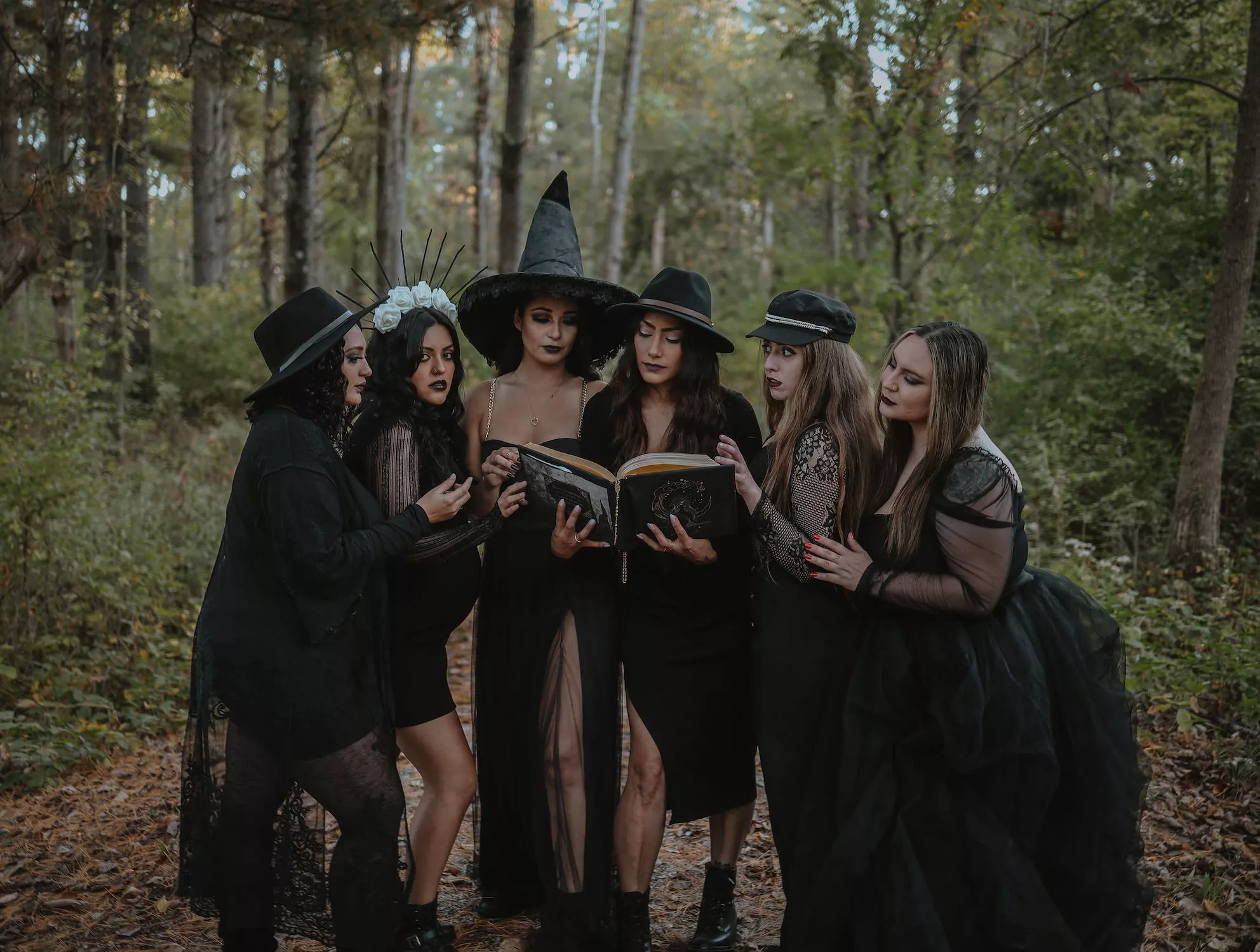 Documentaire Pourquoi les sorcières sont-elles devenues des îcones du féminisme ?