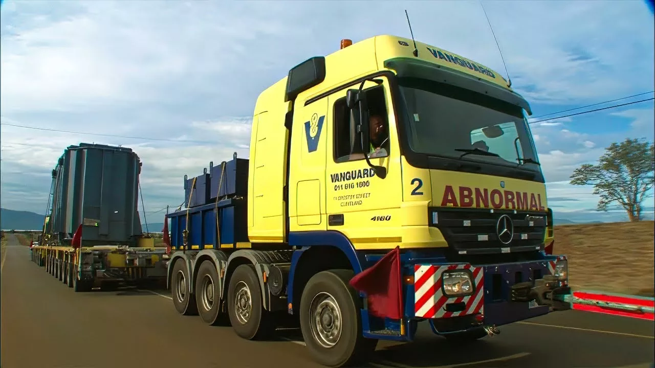 Documentaire Afrique du Sud, Sibérie, voyage sous tension – Des camions et des Hommes