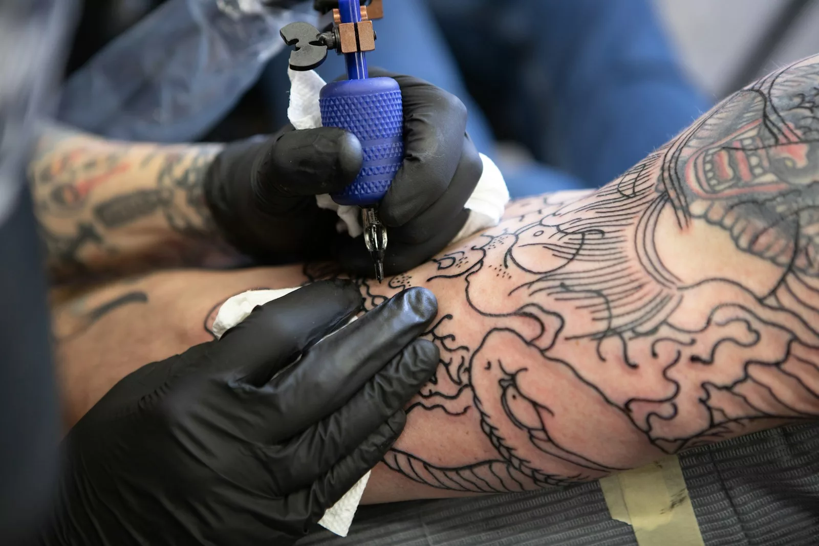 Documentaire Cancérigènes, les encres de tatouages ?