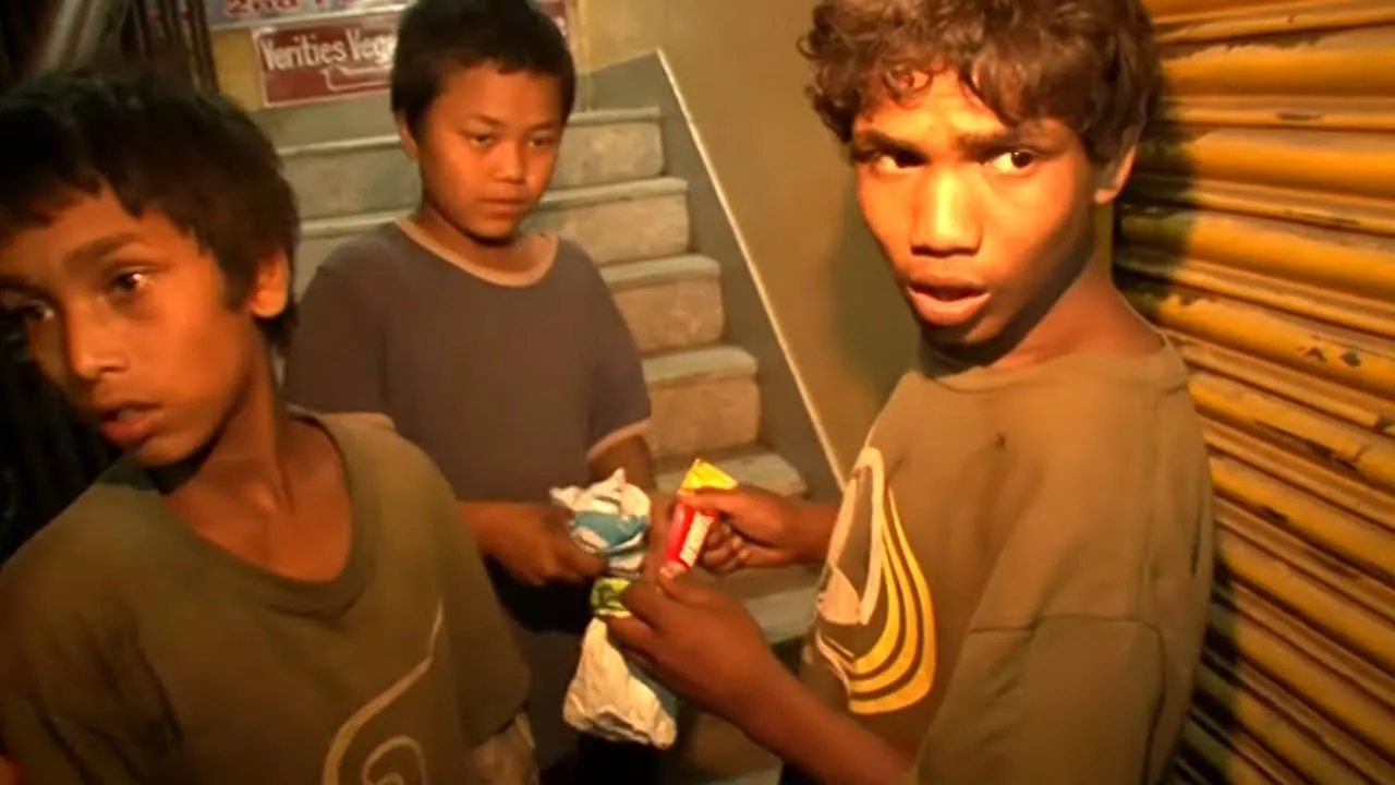 Documentaire Katmandou : les enfants-mendiants du Népal