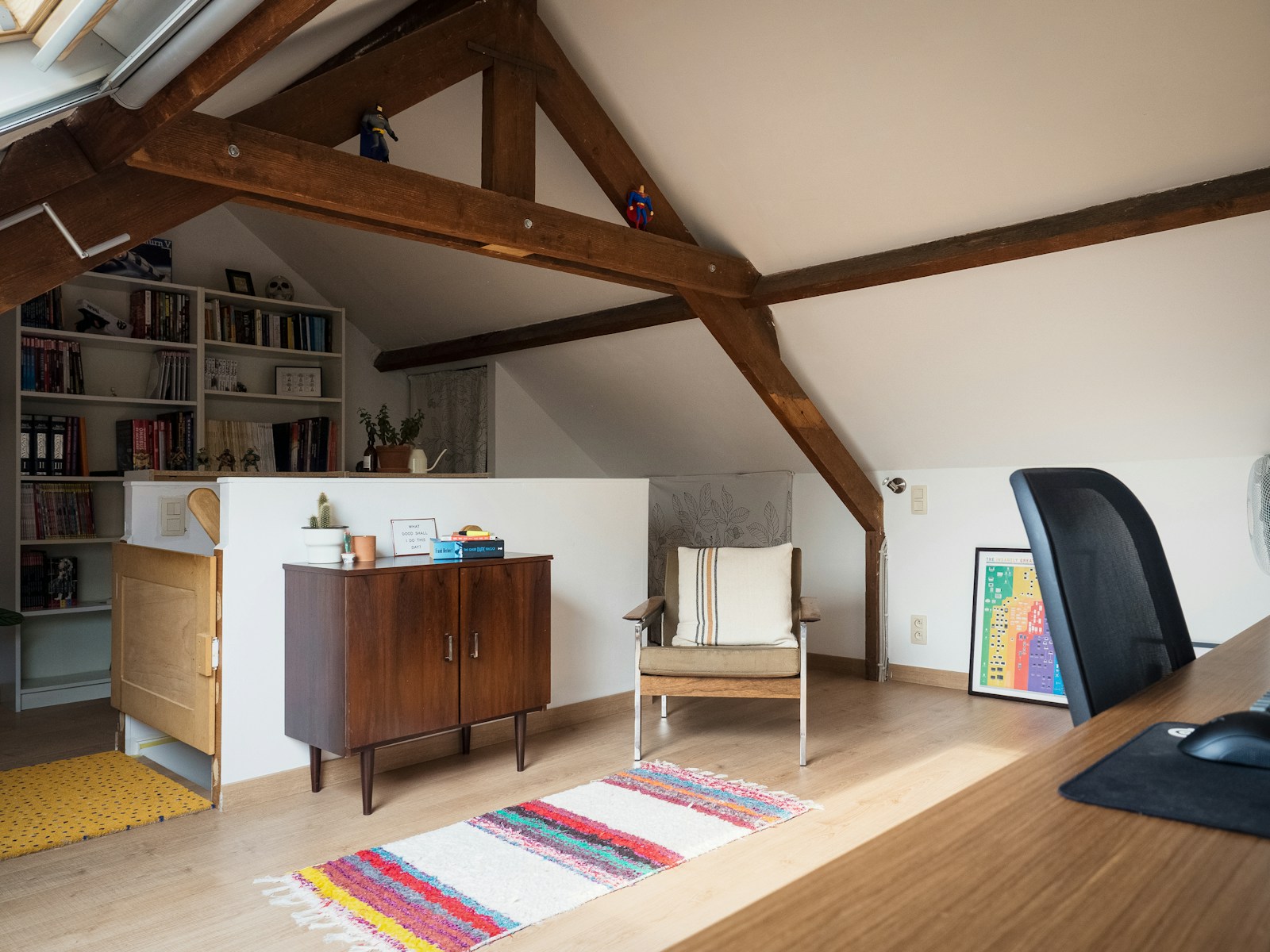Aménager des combles perdus nécessite une évaluation technique, des travaux d’isolation et d’agencement pour les transformer en un espace fonctionnel et confortable.