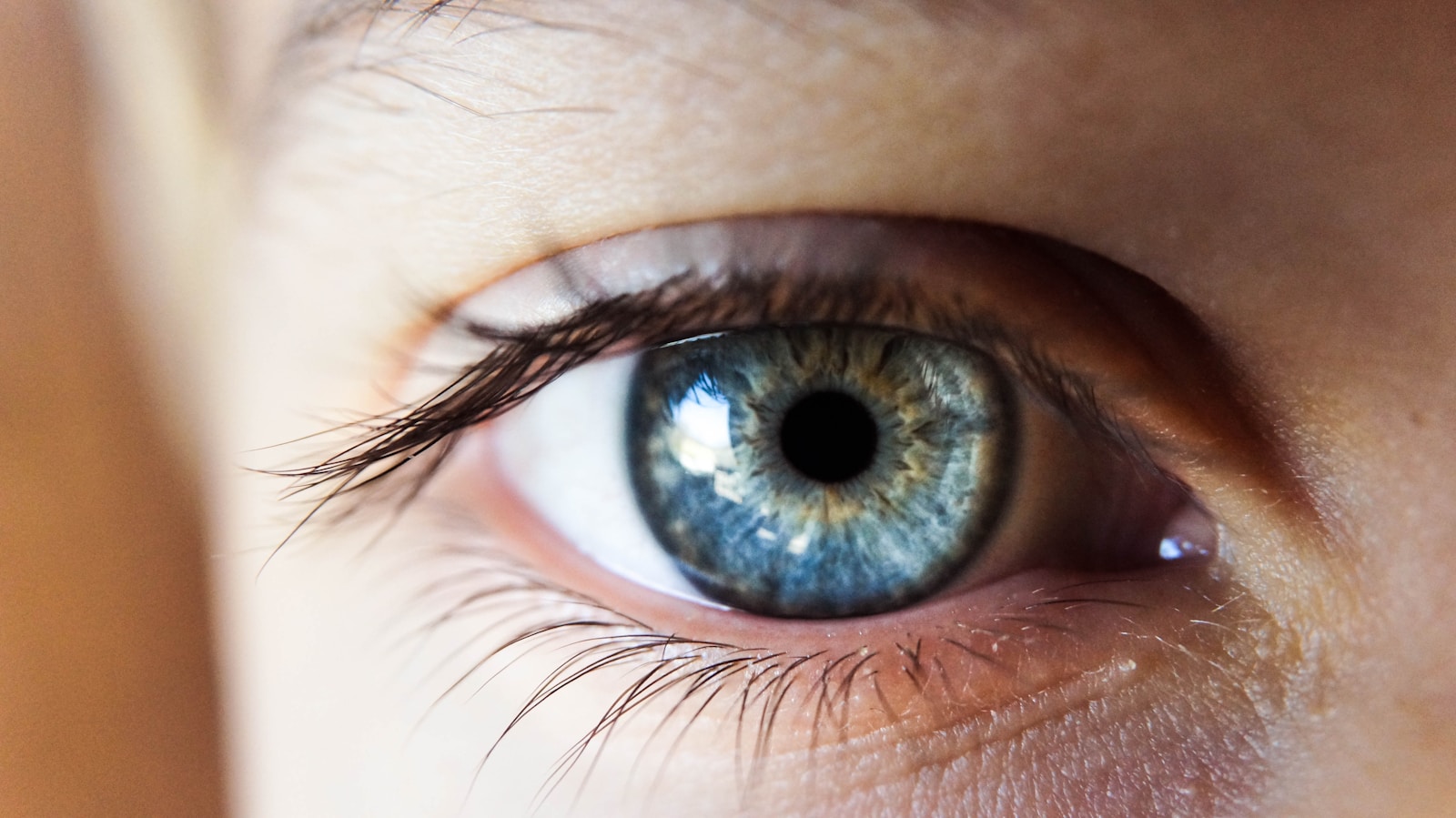 Conseils pour éviter les pièges des lentilles de contact
