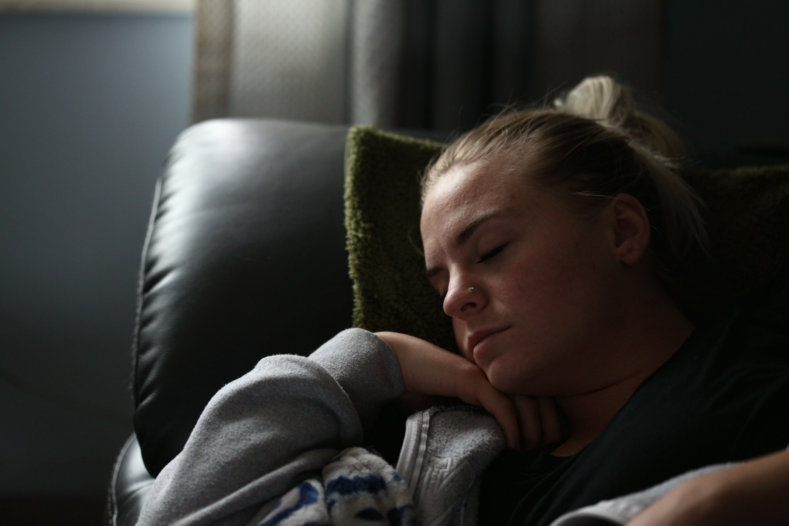 Sport et sommeil : quel rôle joue le repos dans la prévention des blessures ?