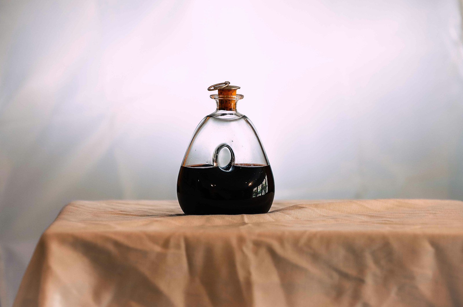 Comment nettoyer une carafe à vin ?
