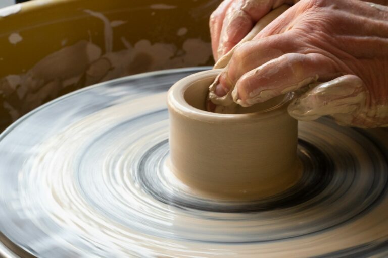 Article | Apprendre la poterie pas à pas : les bases pour débuter chez soi