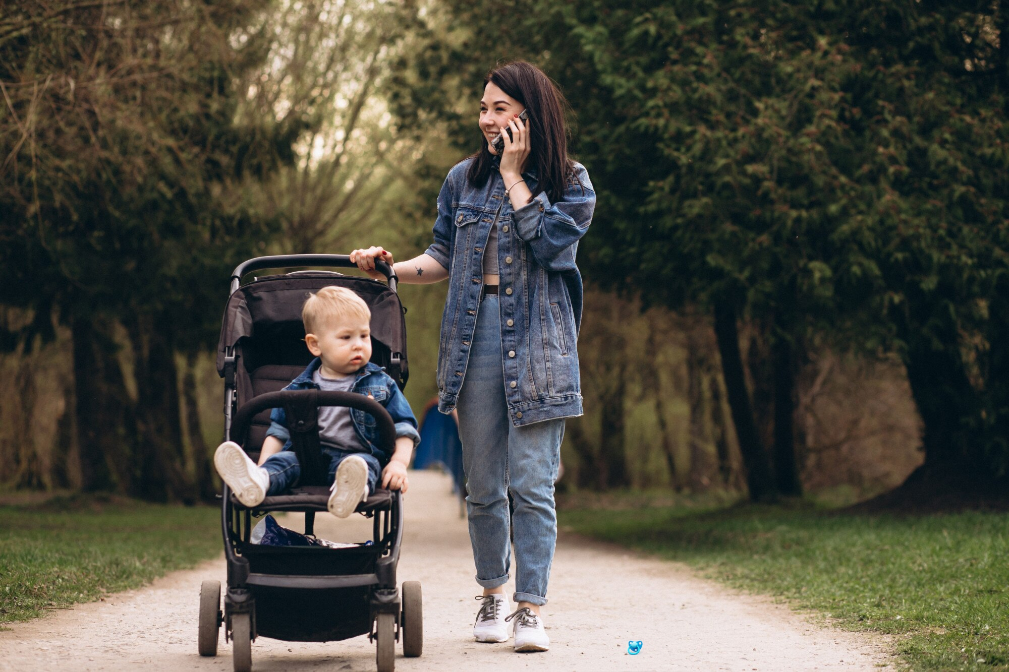 Attache tétine personnalisée : l’indispensable de bébé en 2025